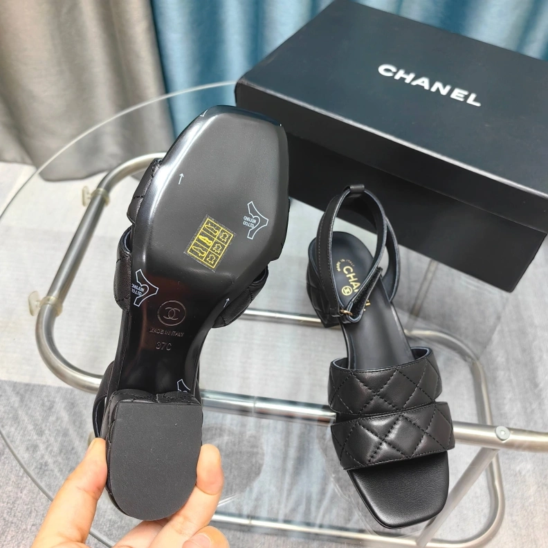 Compact Chxnxl Sandals 121946