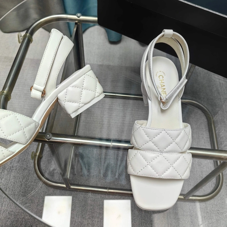 Durable Chxnxl Sandals 121938