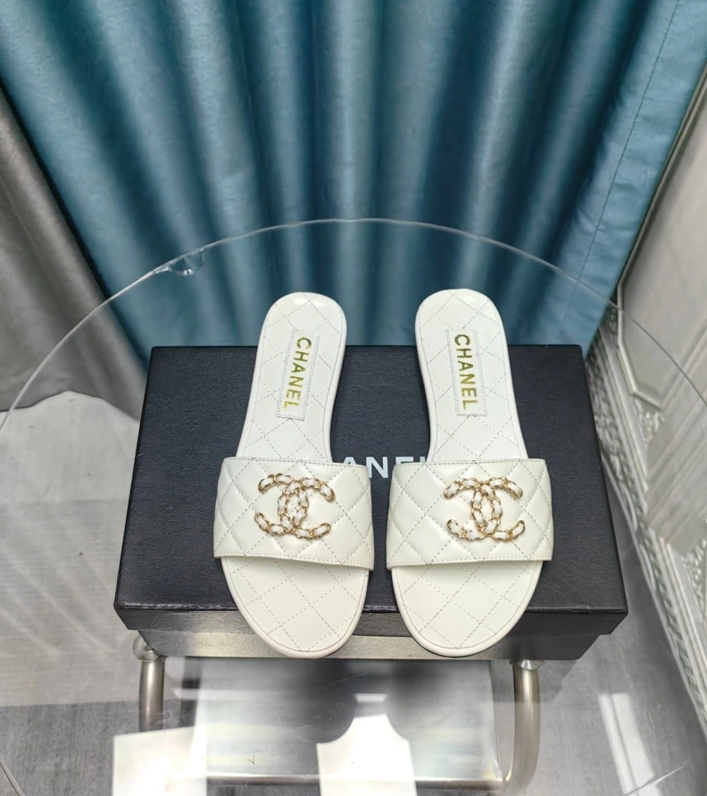 Chxnxl Slippers Refined 121802
