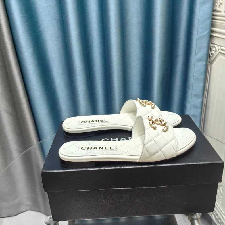 Chxnxl Slippers Refined 121802