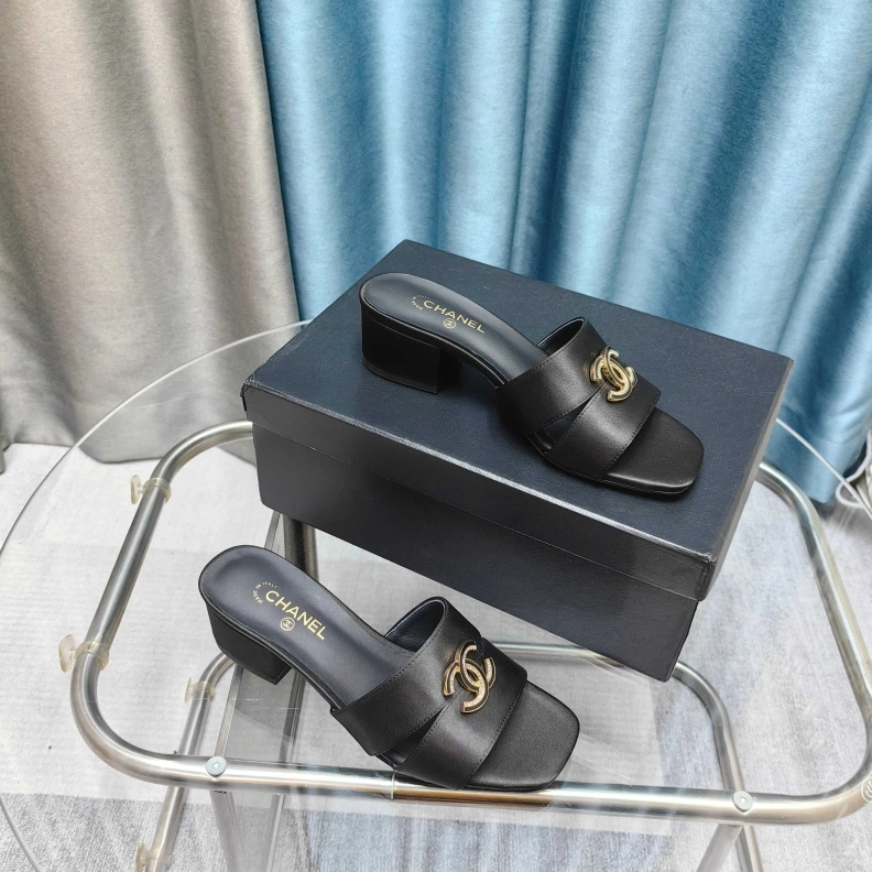 Chxnxl Slippers GoAnywhere 121822