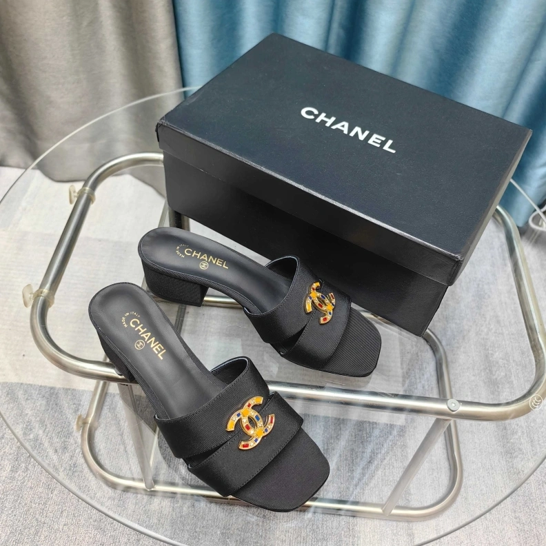 Chxnxl Slippers Refined 121801