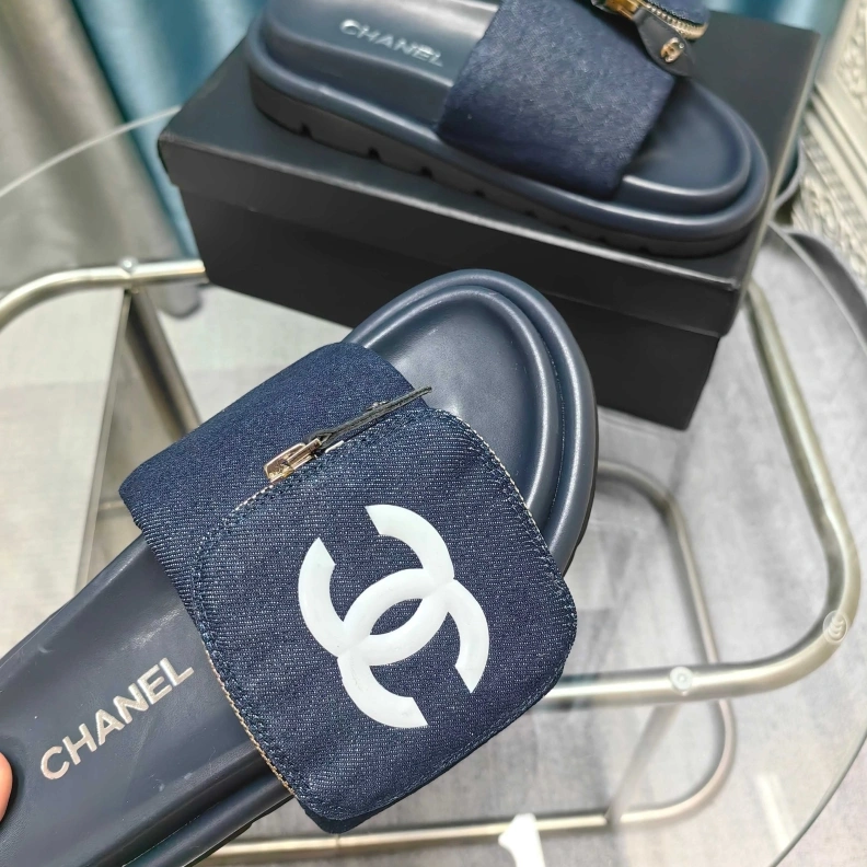 Chxnxl Slippers Compact 121810