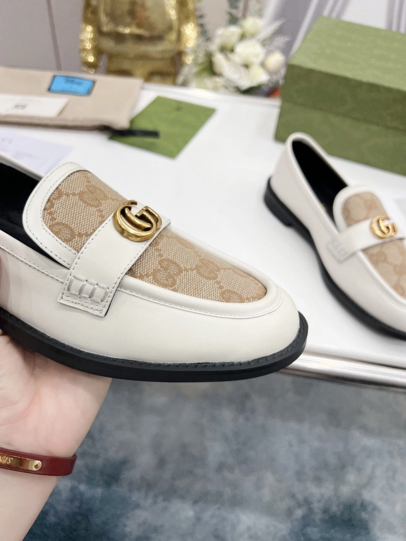 Affordable Gxccx Leather Shoes 157834
