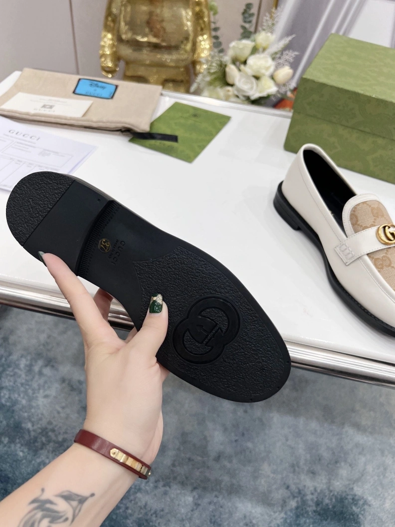 Affordable Gxccx Leather Shoes 157834