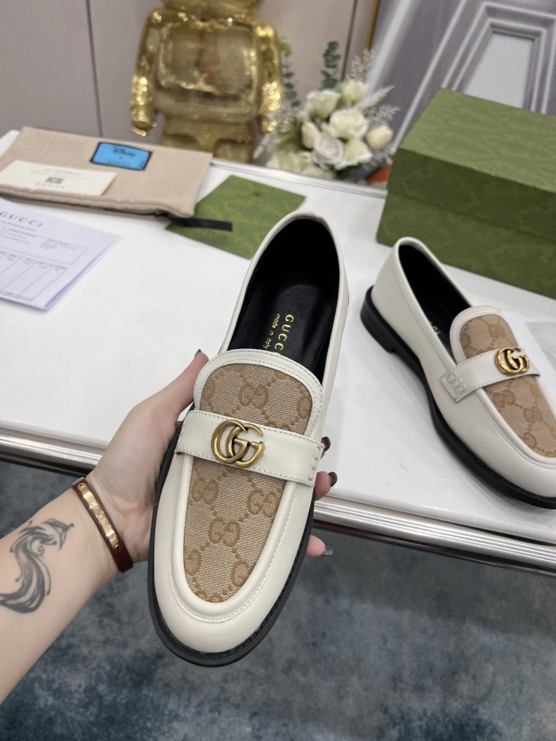 Affordable Gxccx Leather Shoes 157834