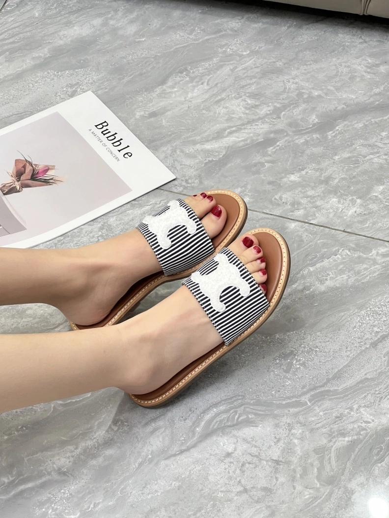 Bright Cxlxne Slippers 116180