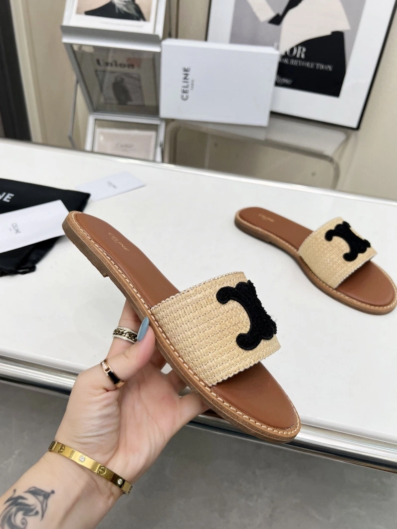 Comfortable Cxlxne Slippers 116192