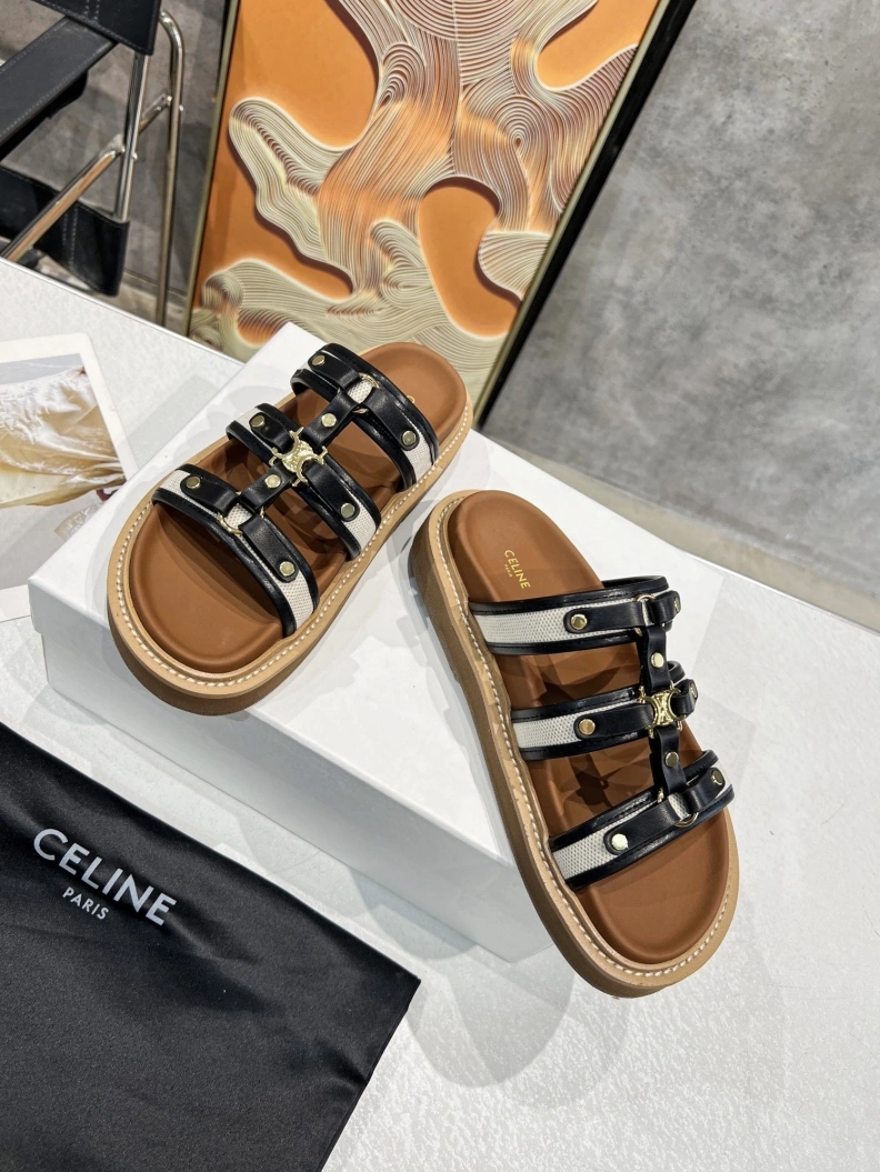 Vibrant Cxlxne Sandals 116250