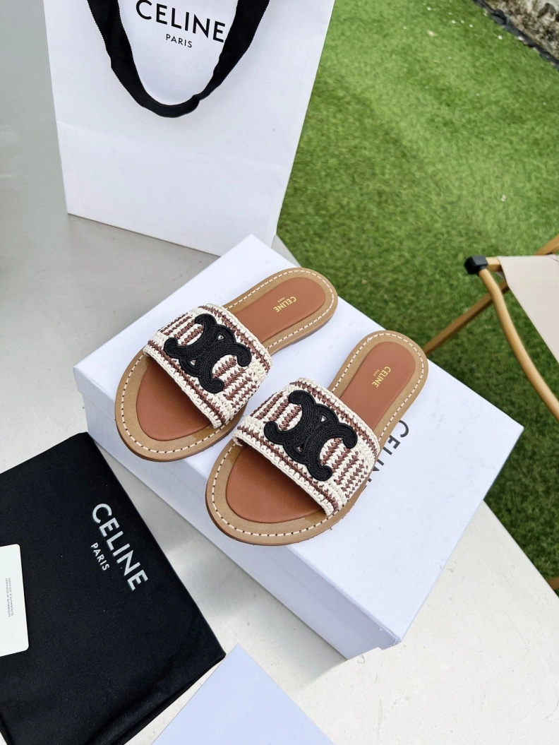 Comfortable Cxlxne Slippers 116186