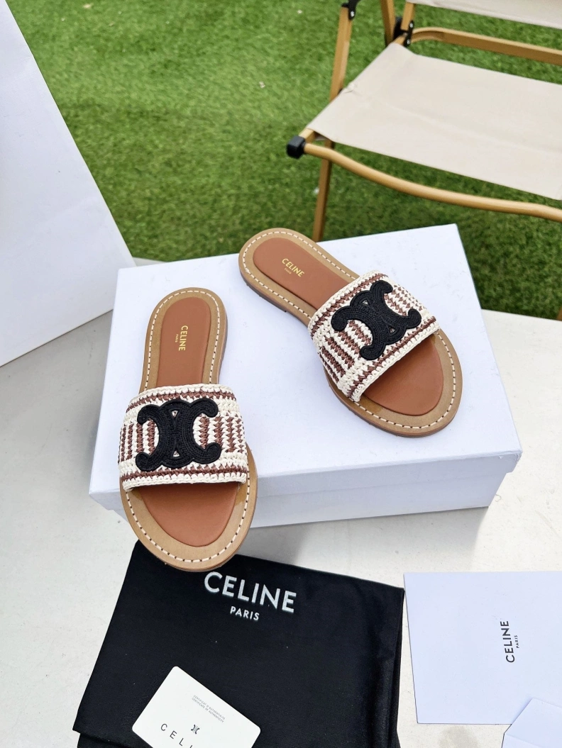 Comfortable Cxlxne Slippers 116186