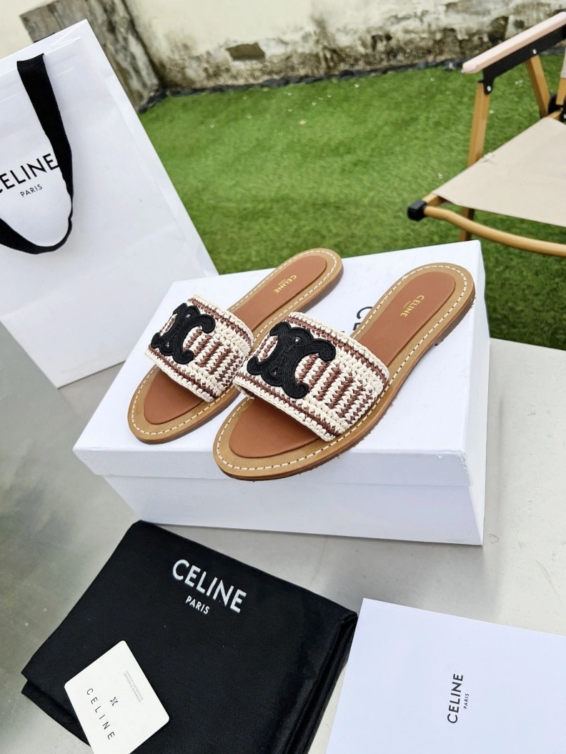 Comfortable Cxlxne Slippers 116186