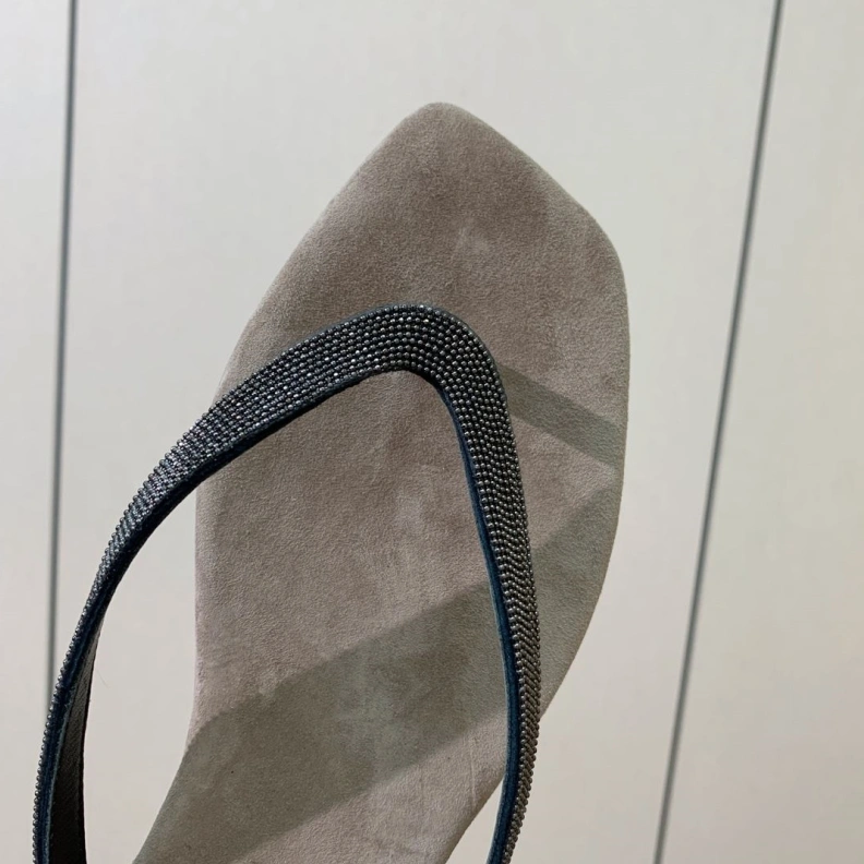 Othxr Slippers Affordable 212884