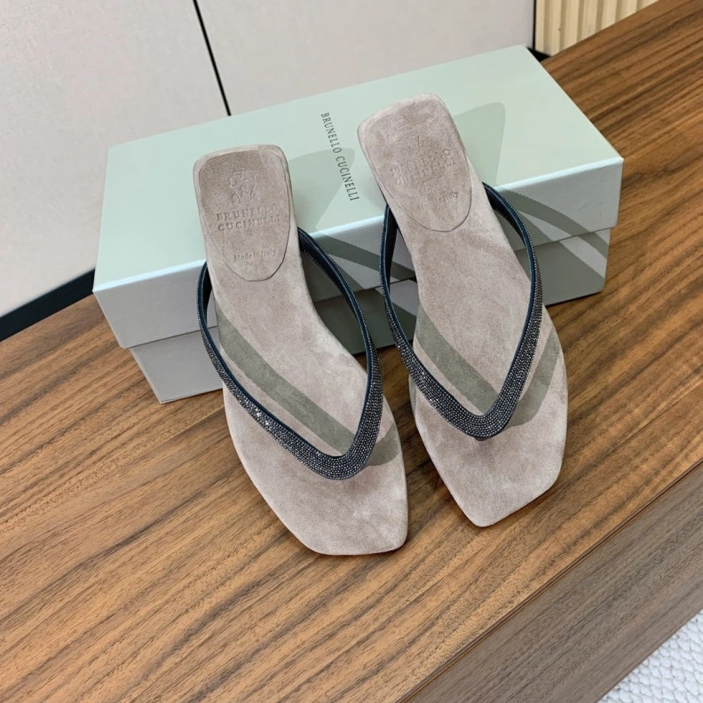 Othxr Slippers Affordable 212884