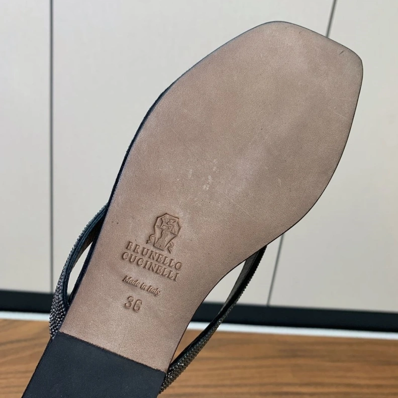 Reliable Othxr Slippers 212892