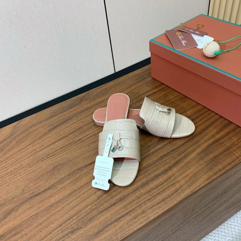Compact Othxr Slippers 212820
