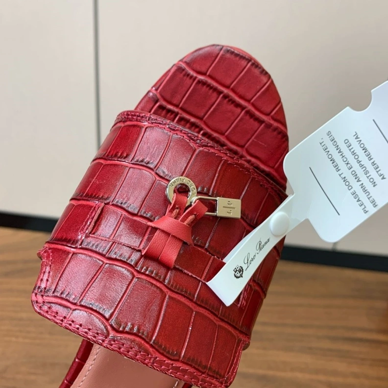 Breathable Othxr Slippers 212818