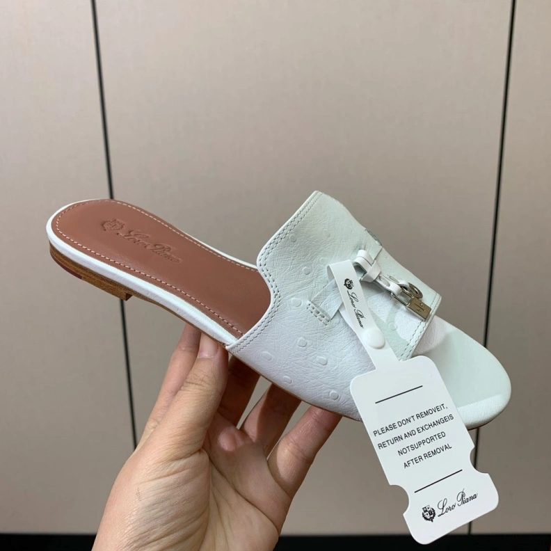 Trendsetting Othxr Slippers 212817