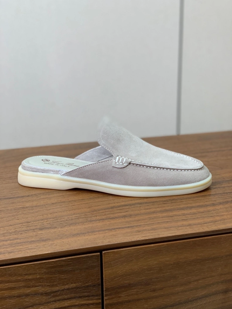 EyeCatching Othxr Slippers 212806