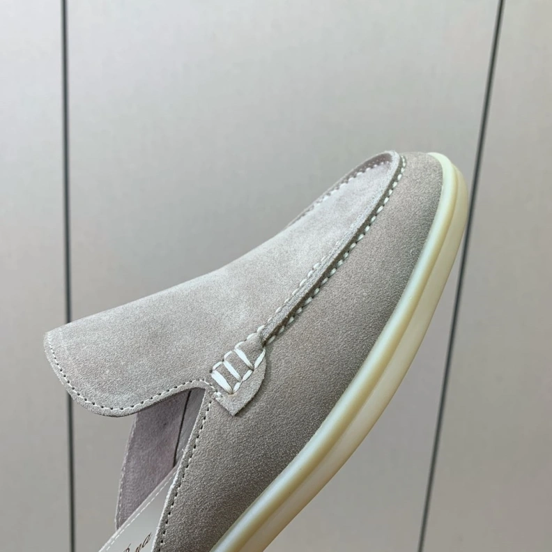 EyeCatching Othxr Slippers 212806