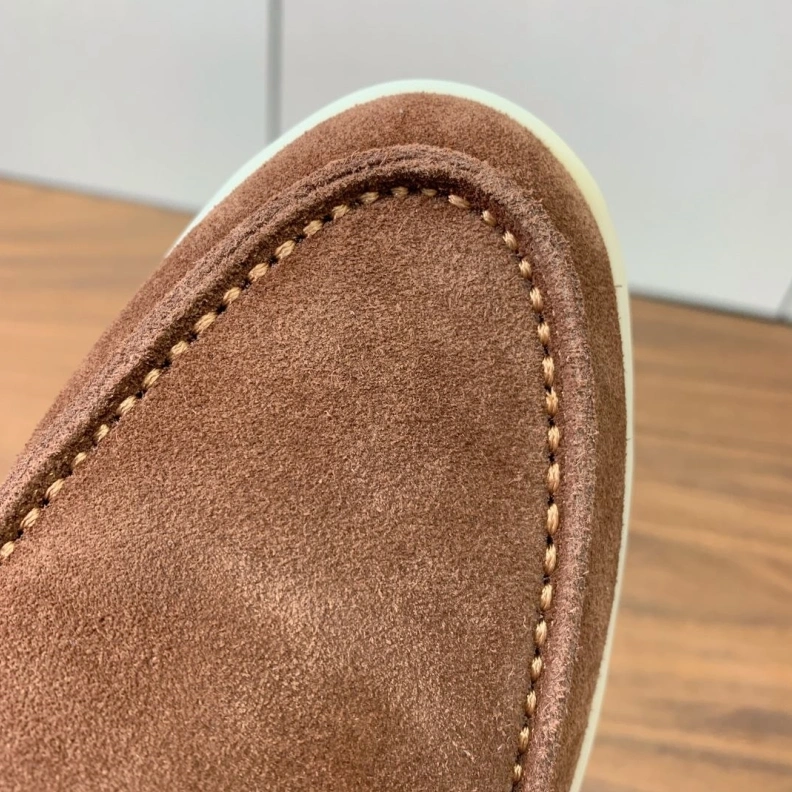 WellDesigned Othxr Slippers 212800