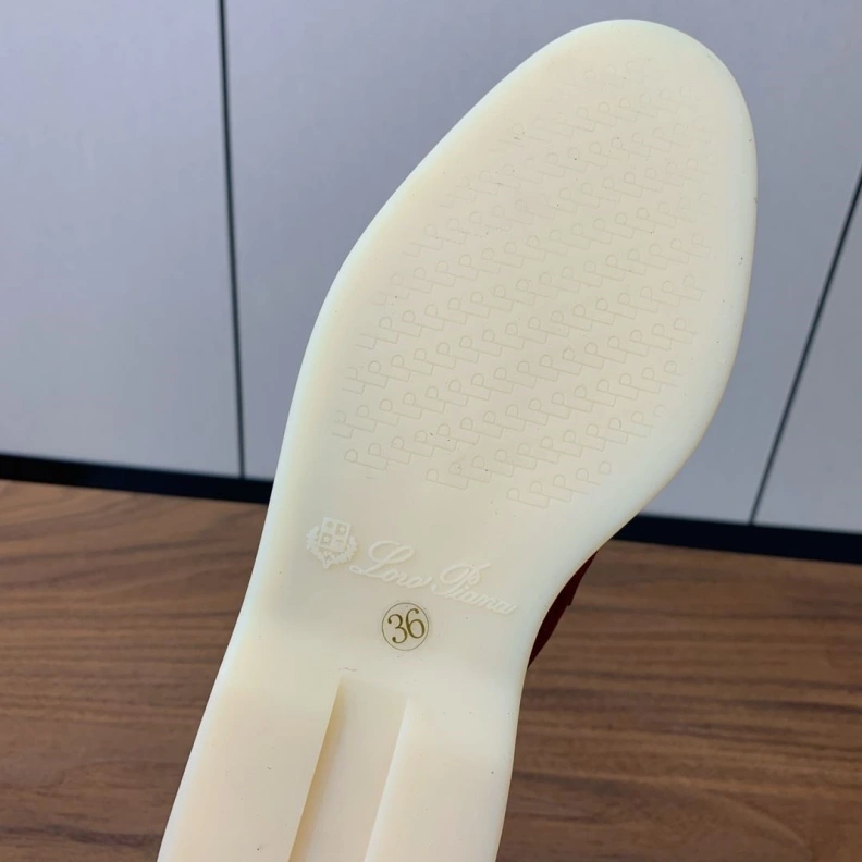 Efficient Othxr Slippers 212789