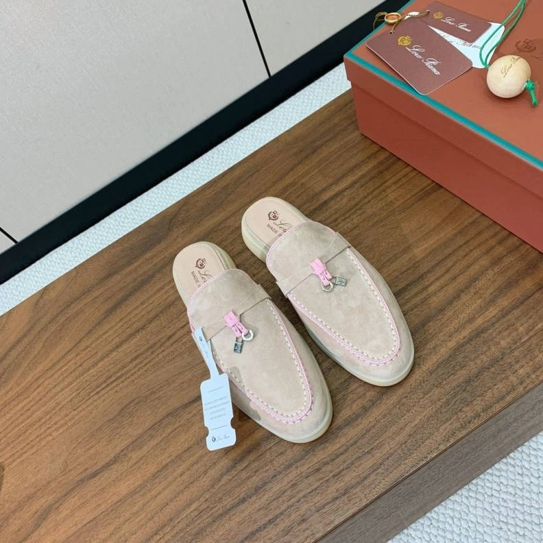 Durable Othxr Slippers 212796