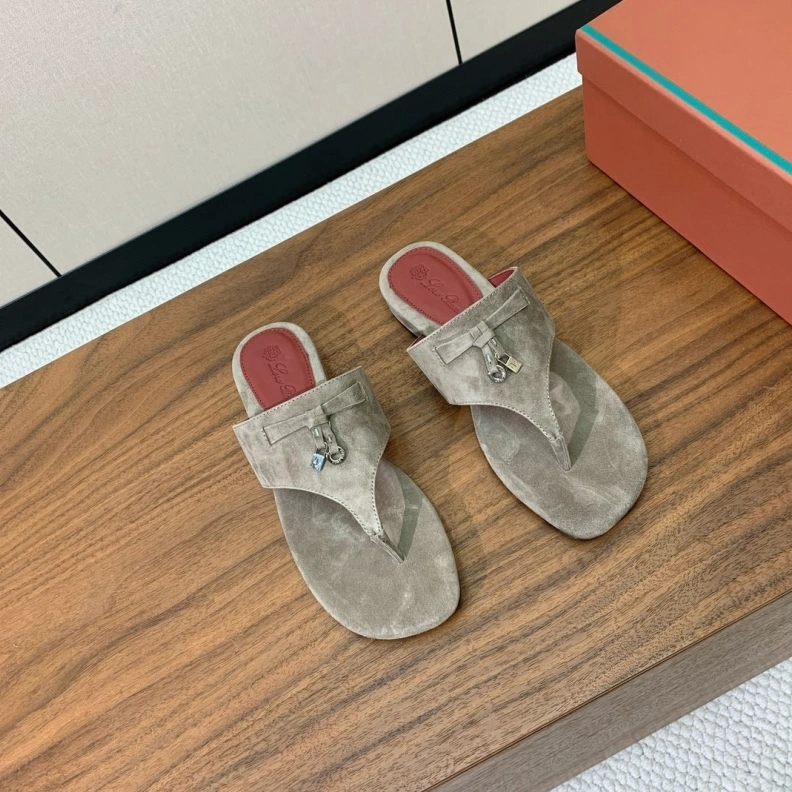Othxr Slippers EyeCatching 212790