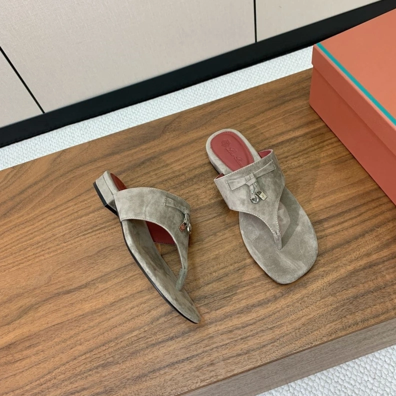 Othxr Slippers EyeCatching 212790