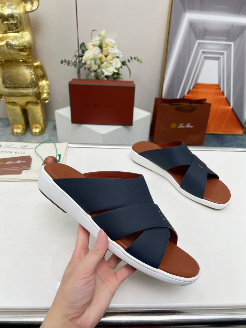 HighQuality Othxr Slippers 212771