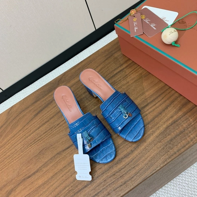 DailyWear Othxr Slippers 212765