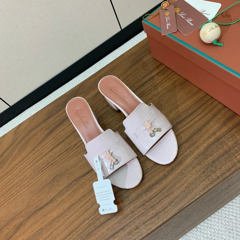 Comfortable Othxr Slippers 212762