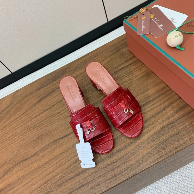 Elegant Othxr Slippers 212763