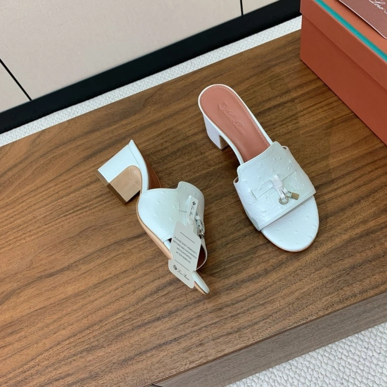 Unique Othxr Slippers 212758