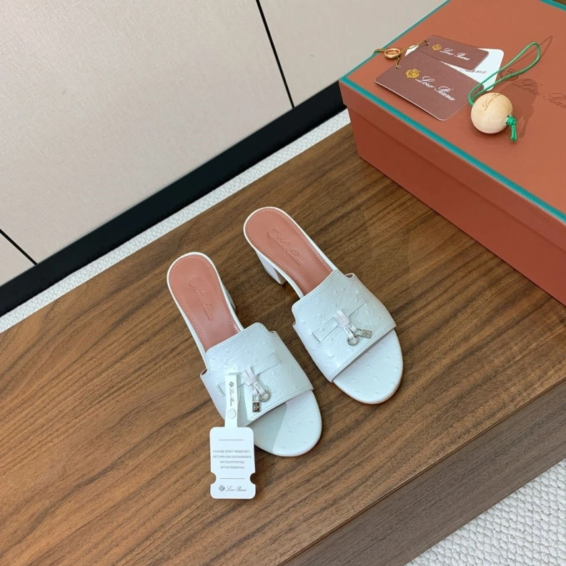Unique Othxr Slippers 212758
