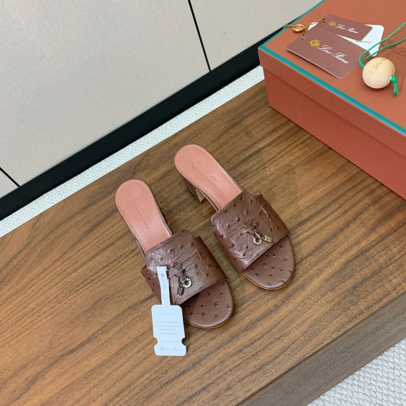 Practical Othxr Slippers 212757