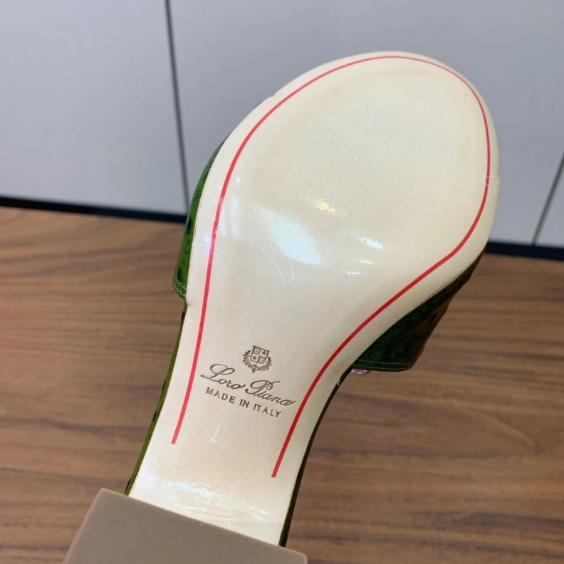 Functional Othxr Slippers 212755