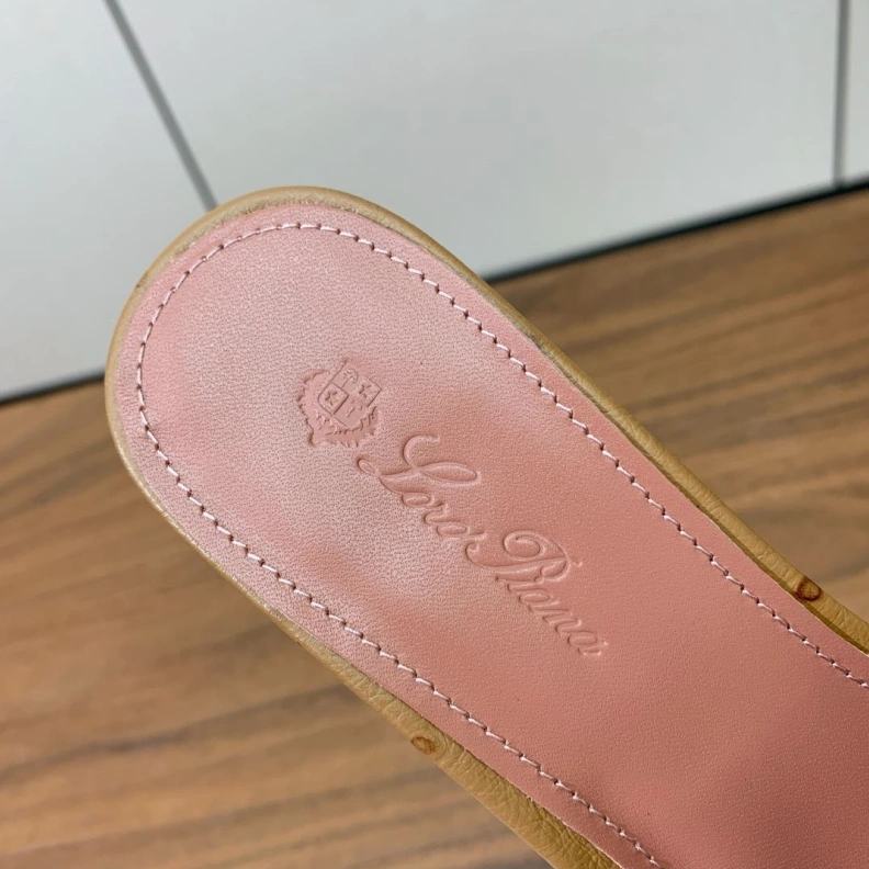 Lightweight Othxr Slippers 212747