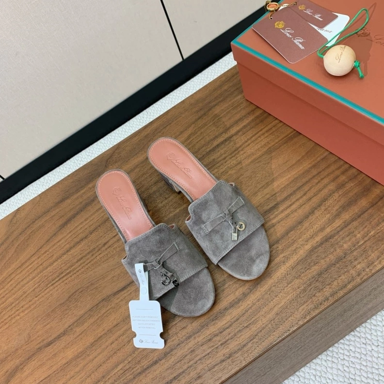 Durable Othxr Slippers 212730
