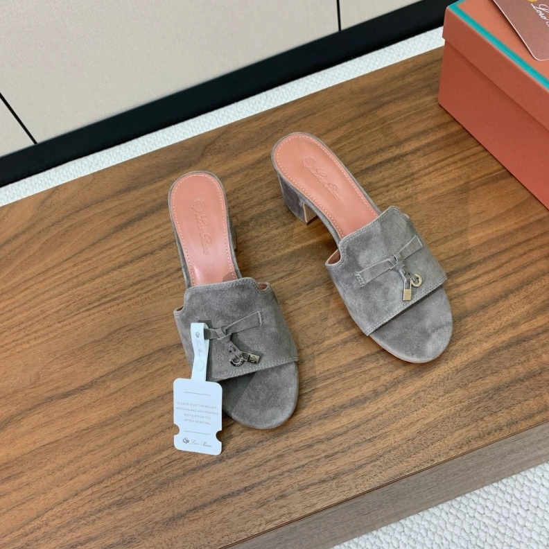 Durable Othxr Slippers 212730
