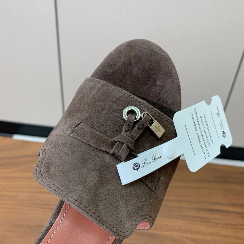 Durable Othxr Slippers 212735