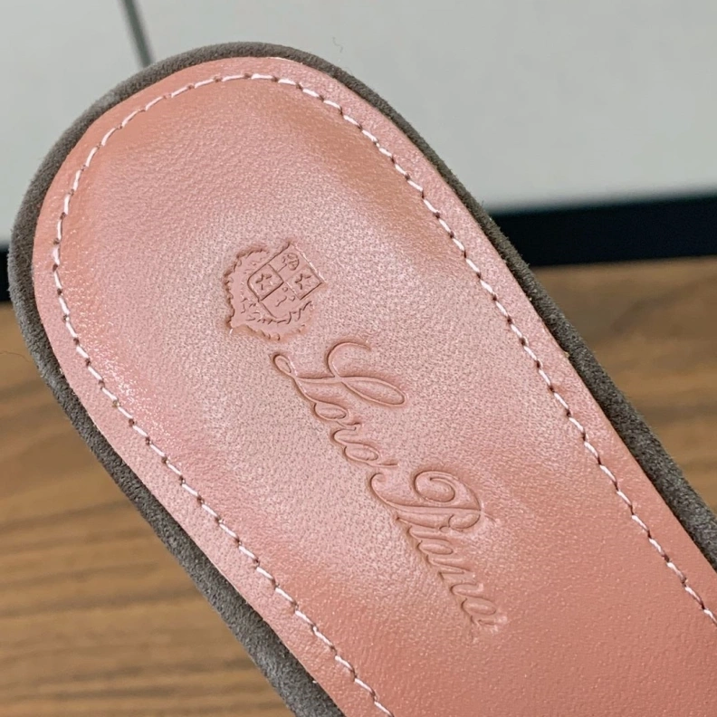 Durable Othxr Slippers 212735