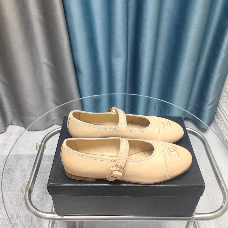 EyeCatching Chxnxl Flat Shoes 122040