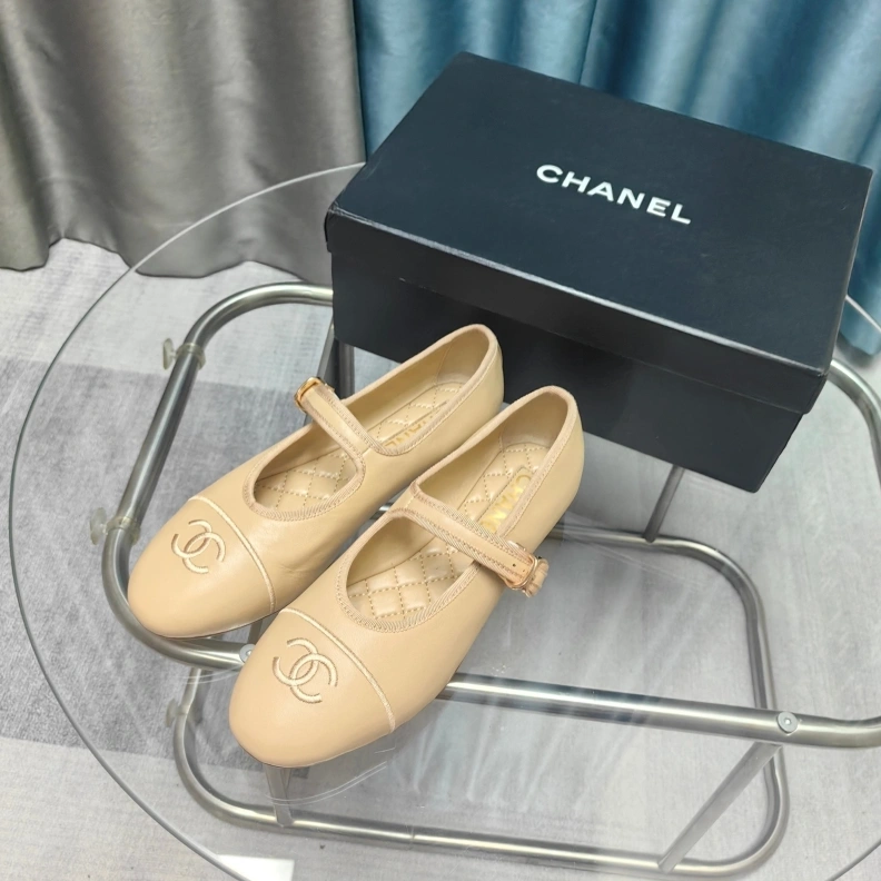 EyeCatching Chxnxl Flat Shoes 122040
