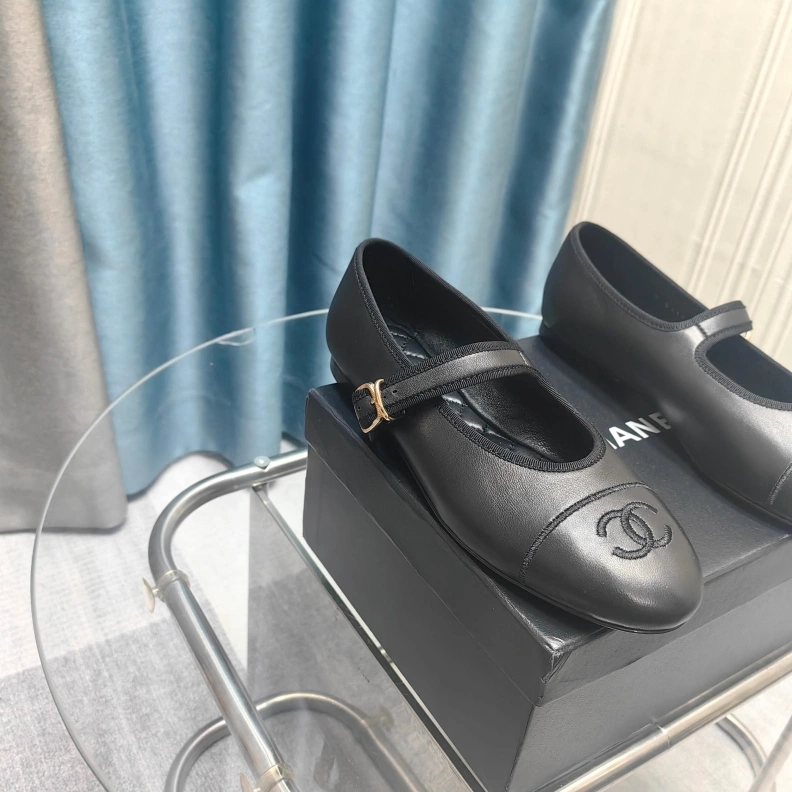 ModernLook Chxnxl Flat Shoes 122041