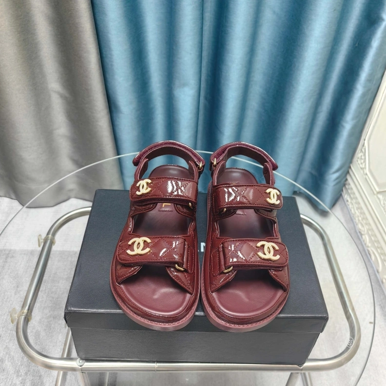 WellDesigned Chxnxl Sandals 121892