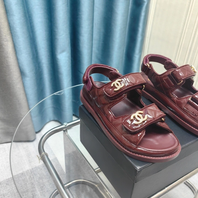 WellDesigned Chxnxl Sandals 121892