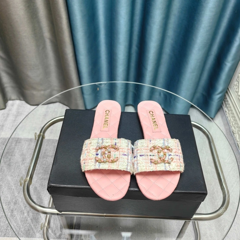 Efficient Chxnxl Slippers 121794