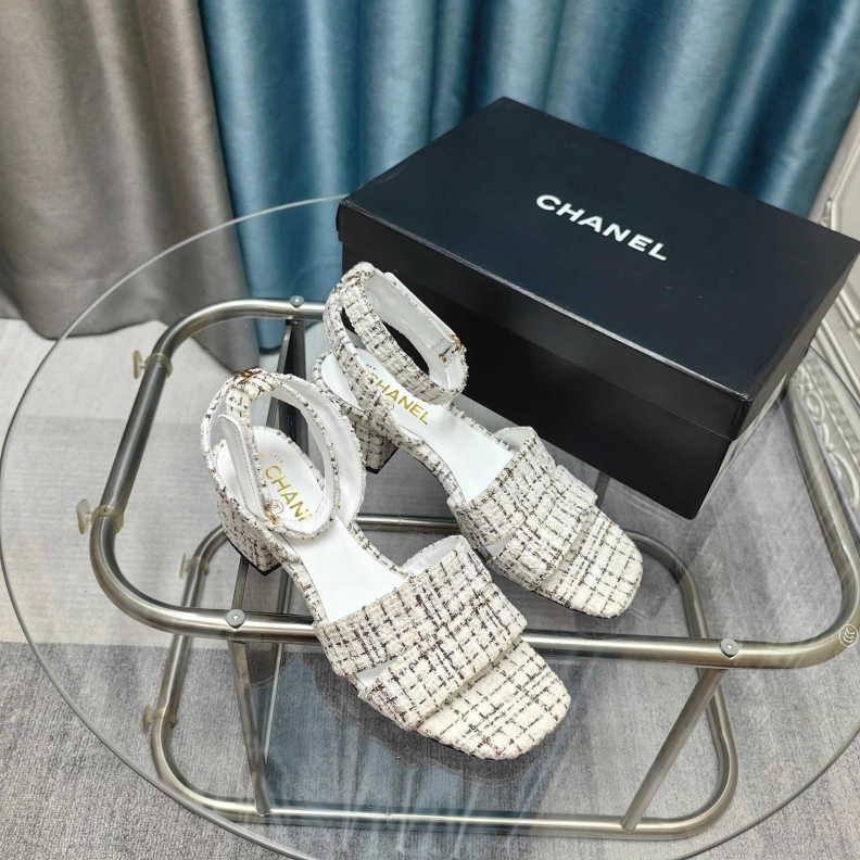 DailyWear Chxnxl Sandals 121905