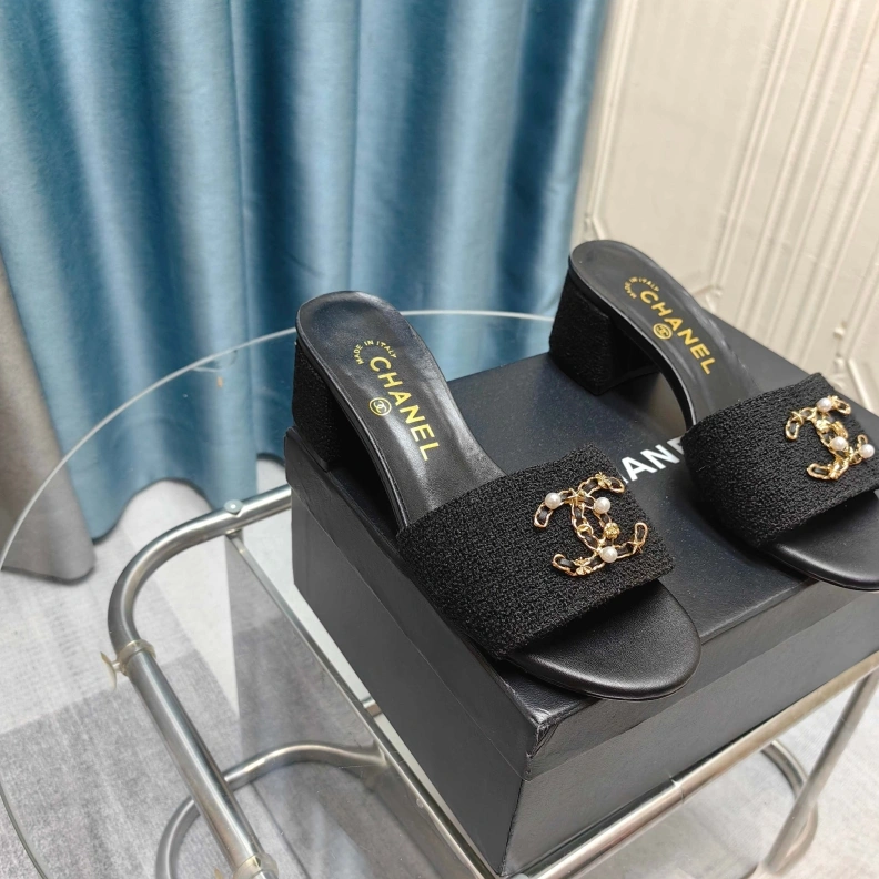 Chxnxl Slippers StreetReady 121790